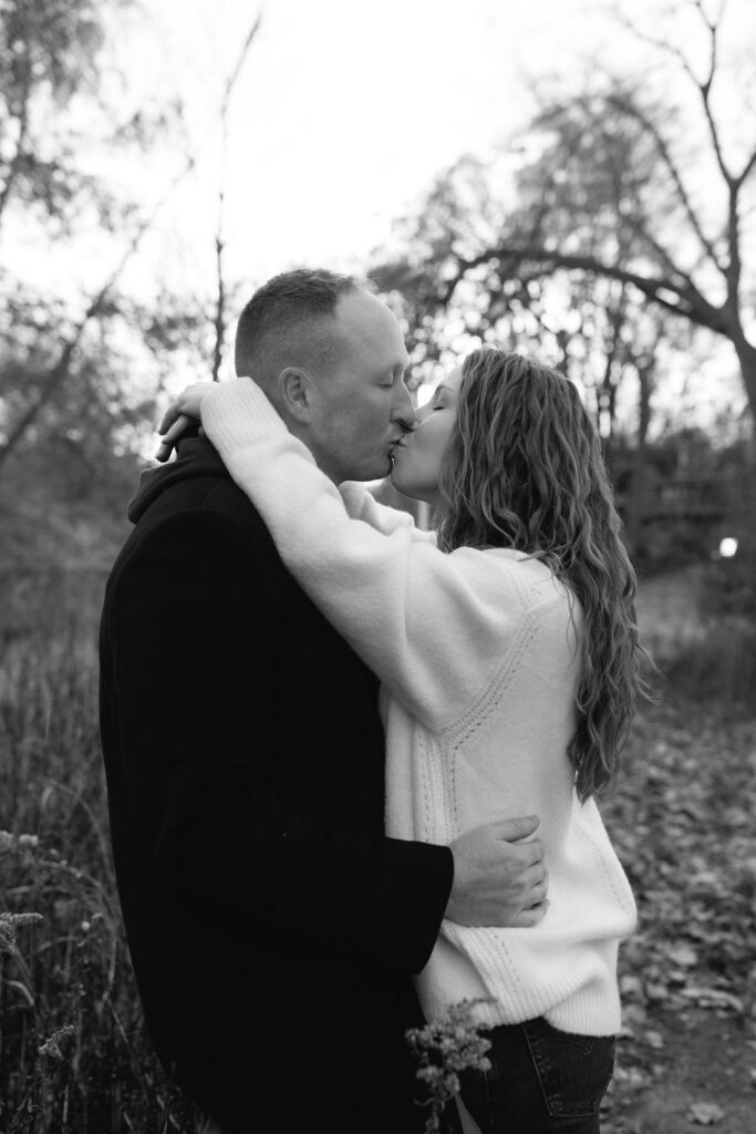 Toronto Island proposal couple kissing in forest
